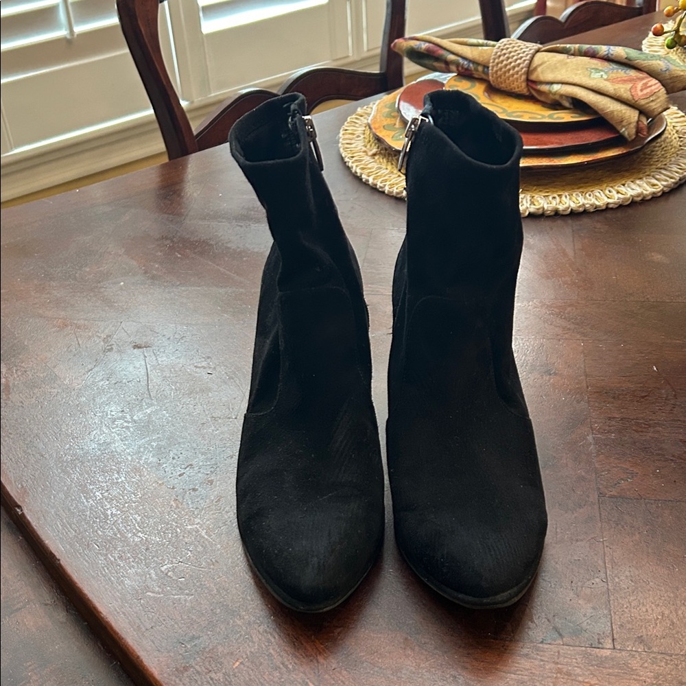 Marc Fisher Black Ankle Booties MF Lukie 9.5 Black